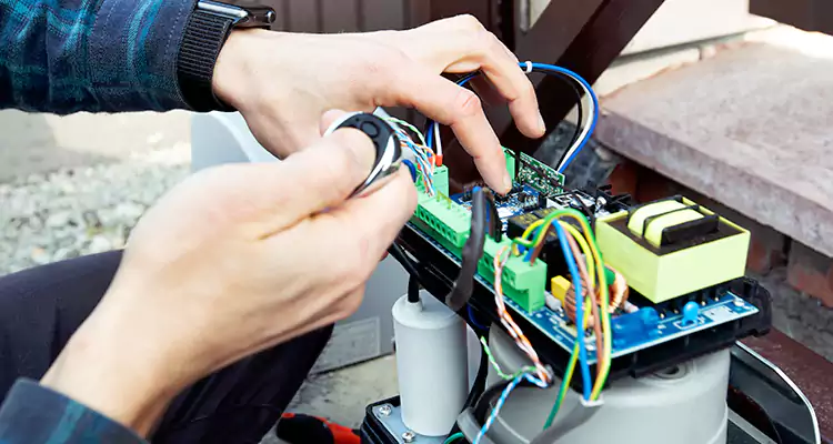 Automatic Driveway Gate Repair in Port Charlotte, FL