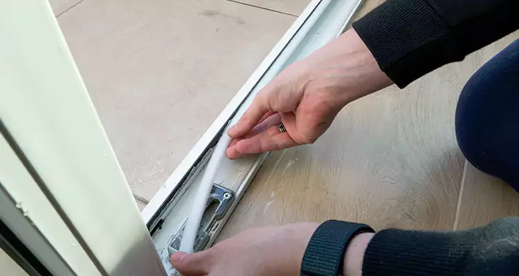 Garage Door Off Track Repair in Port Charlotte, FL