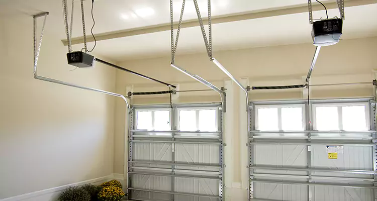 Residential Emergency Garage Door Repair in Port Charlotte, FL