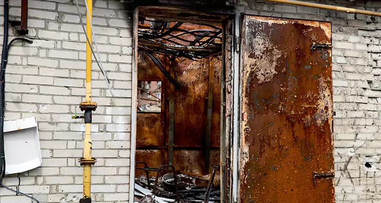 Metal Door Rust Repair in Port Charlotte, FL