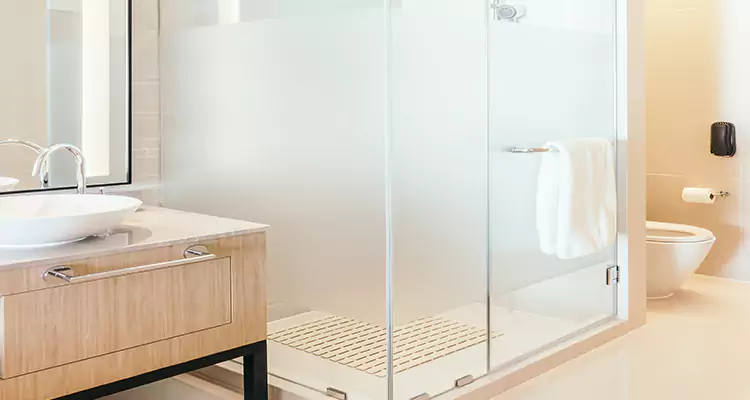 Expert Shower Door Fix and Repair in Port Charlotte, FL
