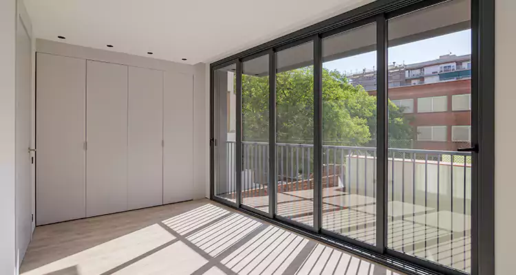 Fix Sliding Screen Door Track in Port Charlotte, FL