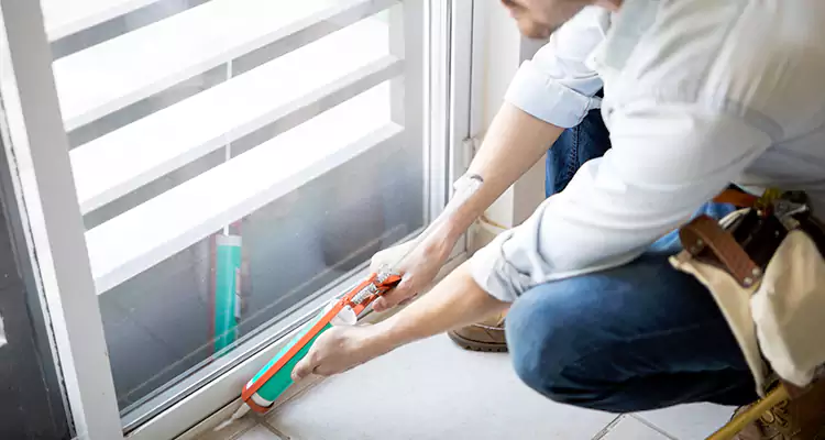 Dap Window Caulk Repair in Port Charlotte, FL